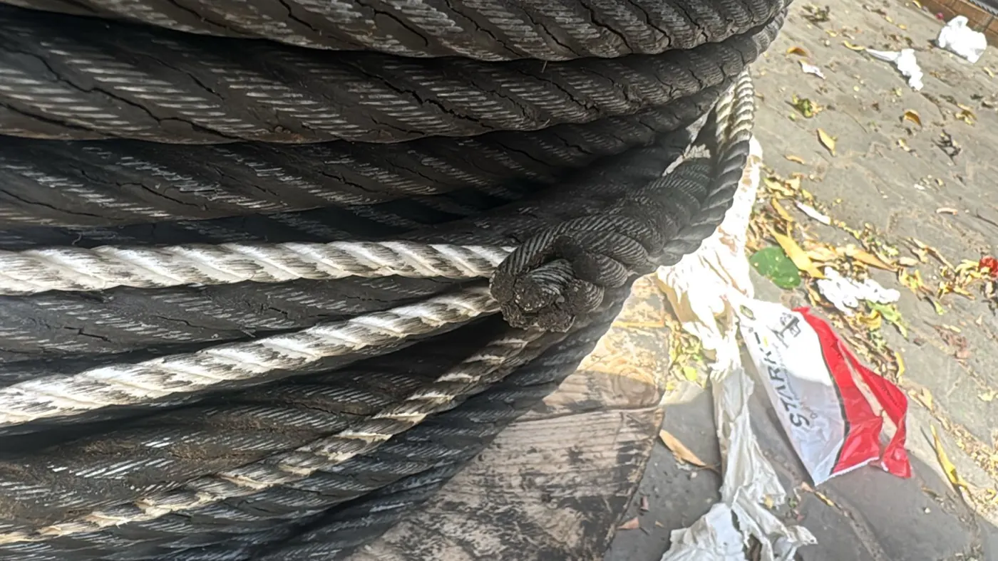 Steel wire rope from cranes and lifting gear