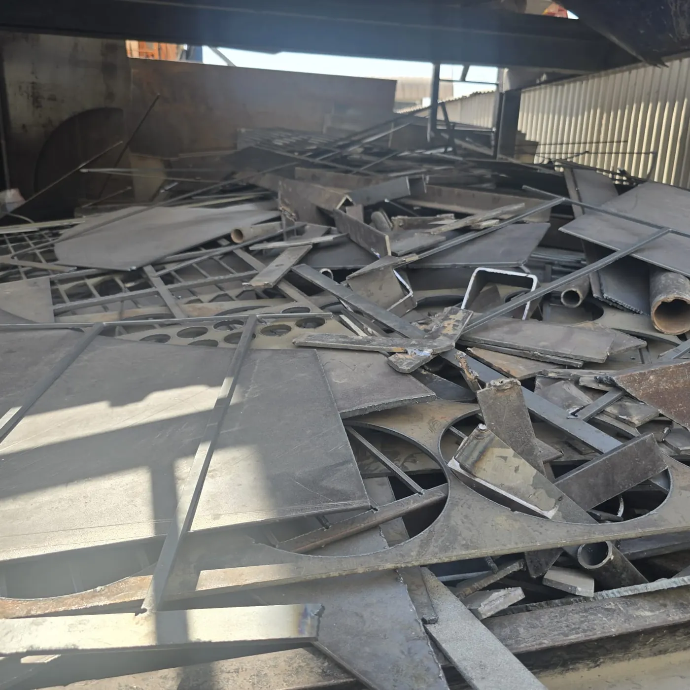 Ferrous offcuts from fabrication workshops