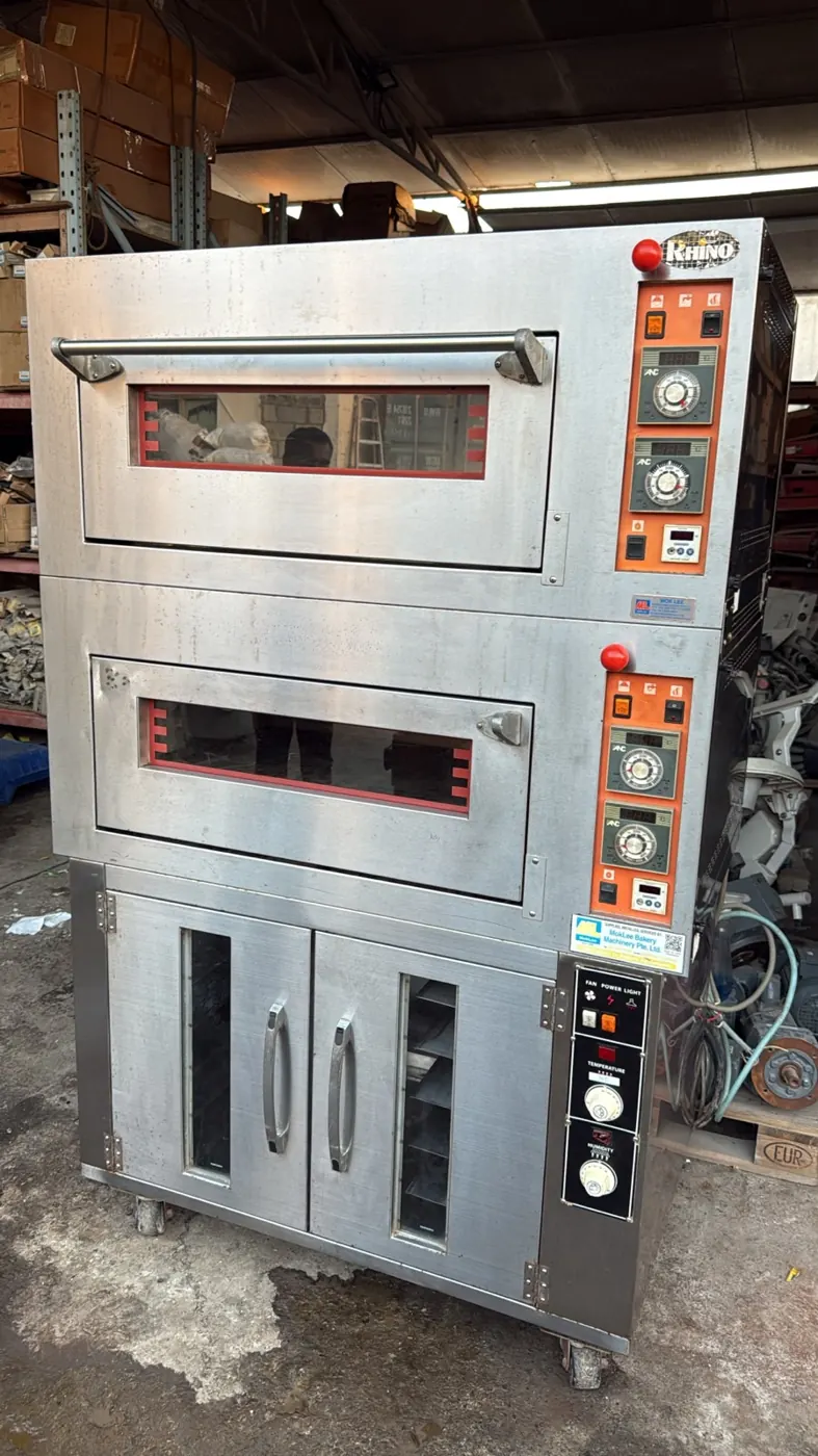 Commercial bakery oven